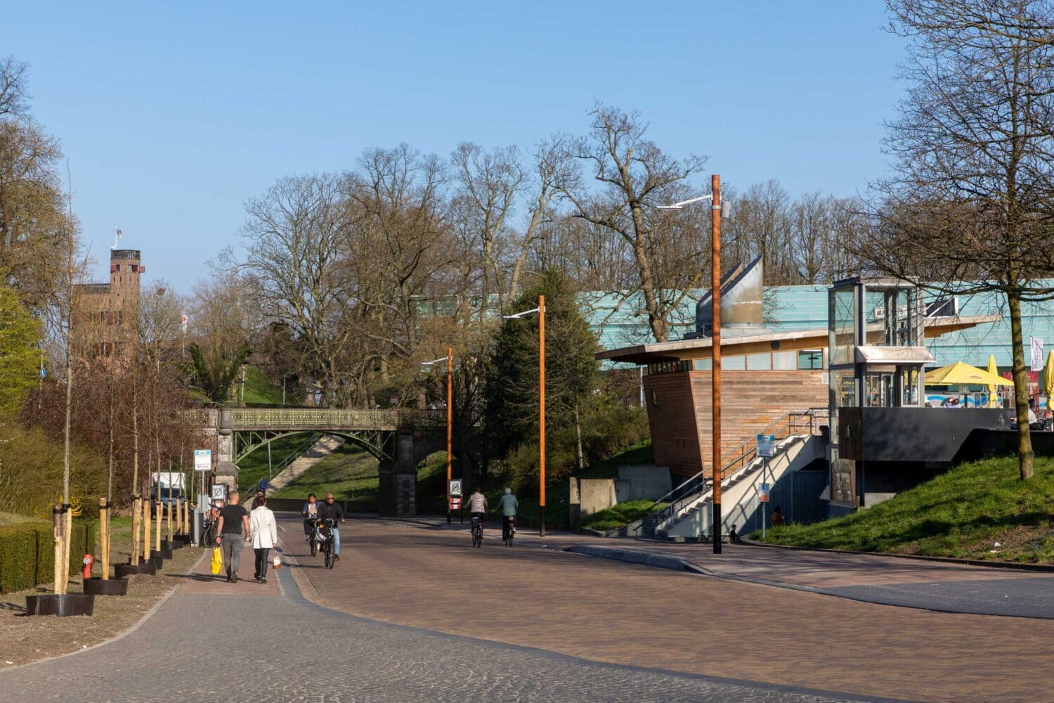 Hoogstraat Nijmegen Infinitum en Tablet